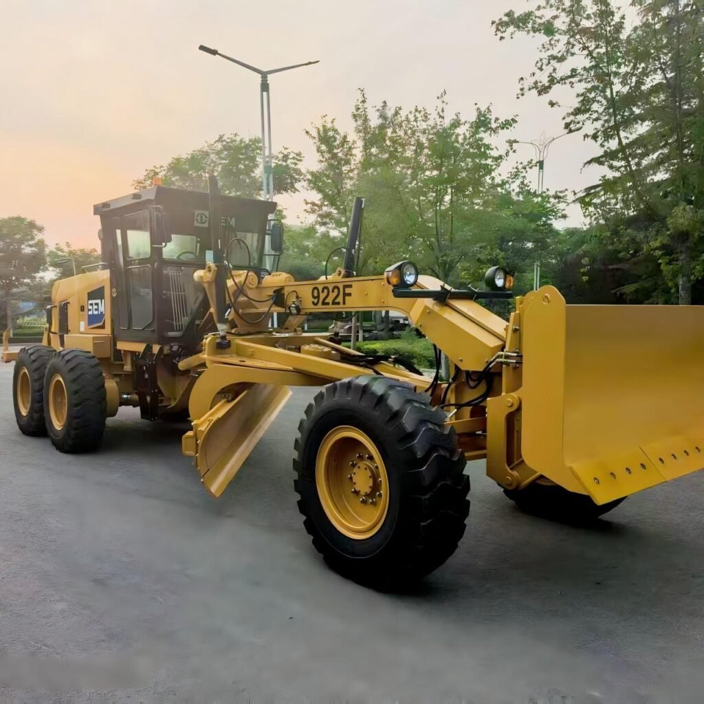 SEM motor grader